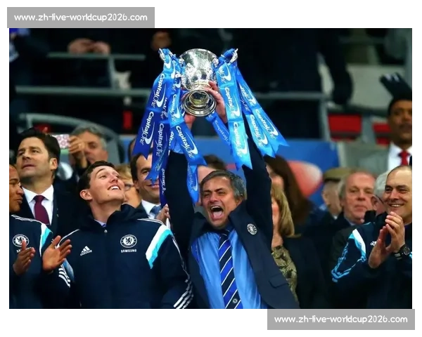 本菲卡主帅盛赞切尔西实力:红牌阴影下 10 人苦战顶级强队