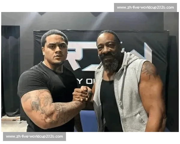 雅各布 - 法图与索罗 - 西科亚：从兄弟情到擂台死敌的背叛传奇